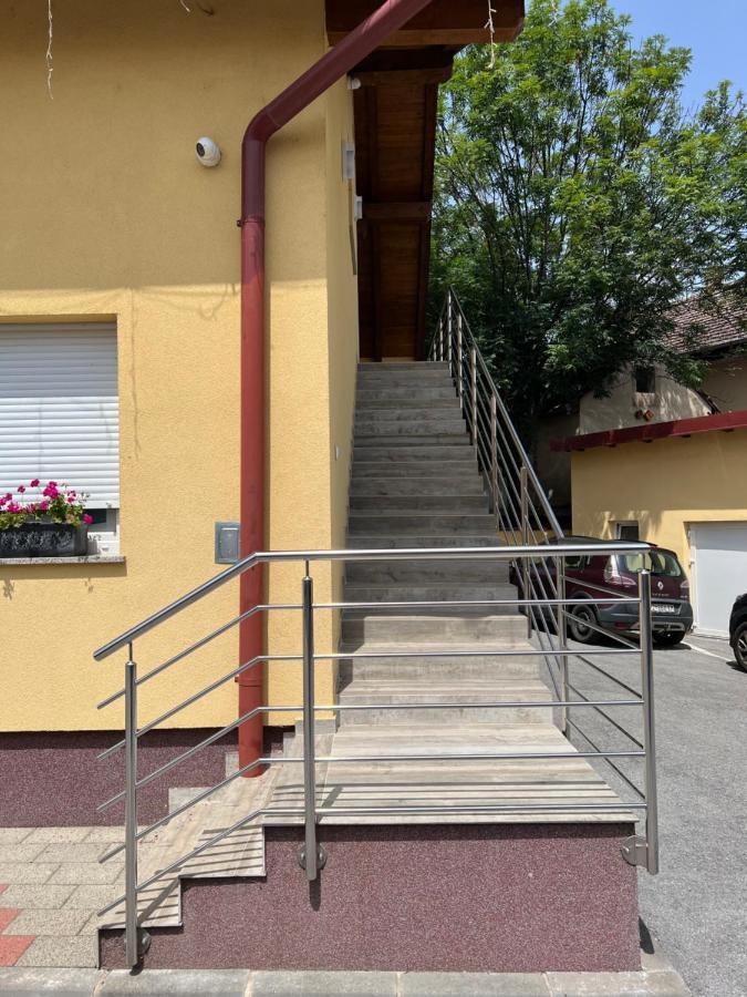 Rooms & Apartment Perak Kutjevo Exterior foto